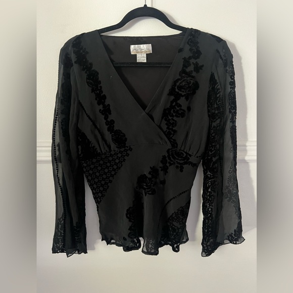 Silk Blend Top New York City Design Co Shirt Black Sheer sleeves velvet design S - Picture 3 of 10